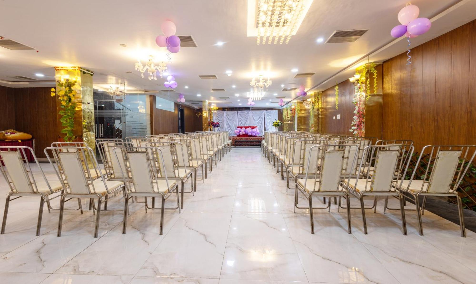 Treebo Shakuntalam, Near Lucknow Airport Hotel Ngoại thất bức ảnh